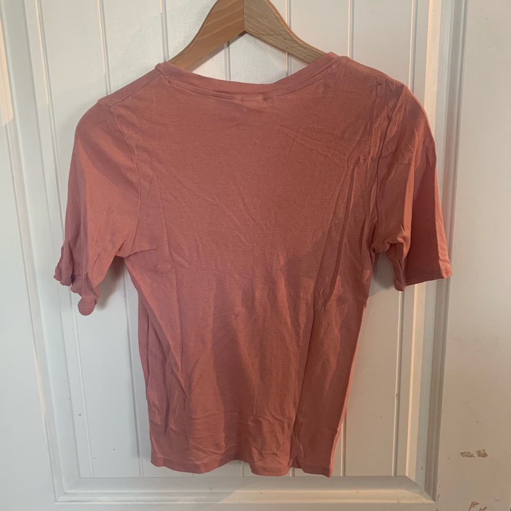 🌈FREE ADD ON🌈 basic tee - Picture 4 of 4